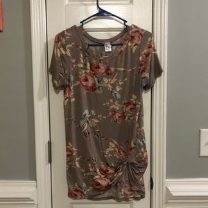 Tan Floral Twist Tie Tee, medium